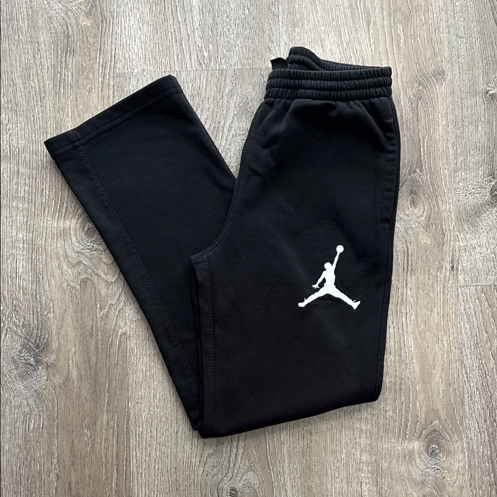 Air Jordan boys black sweatpants